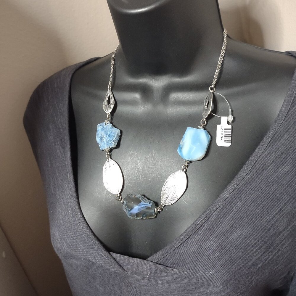 24 Inch Blue Stone Necklace